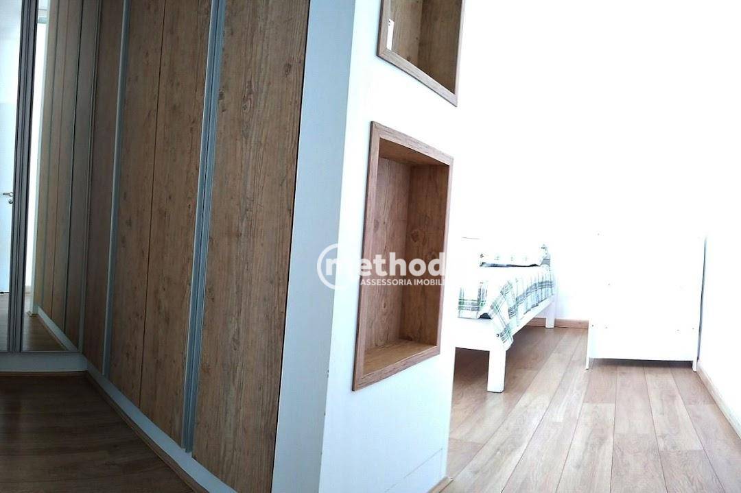 Casa de Condomínio à venda com 4 quartos, 360m² - Foto 31