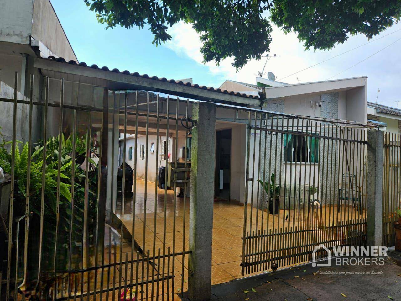 Casa à venda com 4 quartos, 110m² - Foto 3