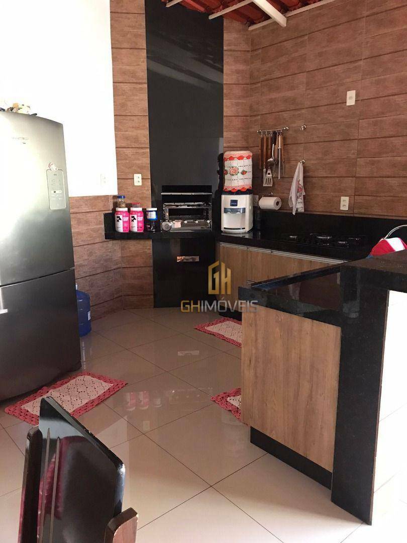 Casa à venda com 3 quartos, 230m² - Foto 9