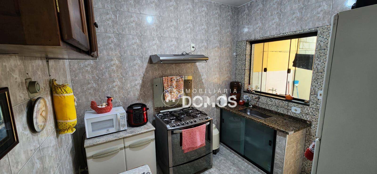 Casa à venda e aluguel com 3 quartos, 280m² - Foto 5