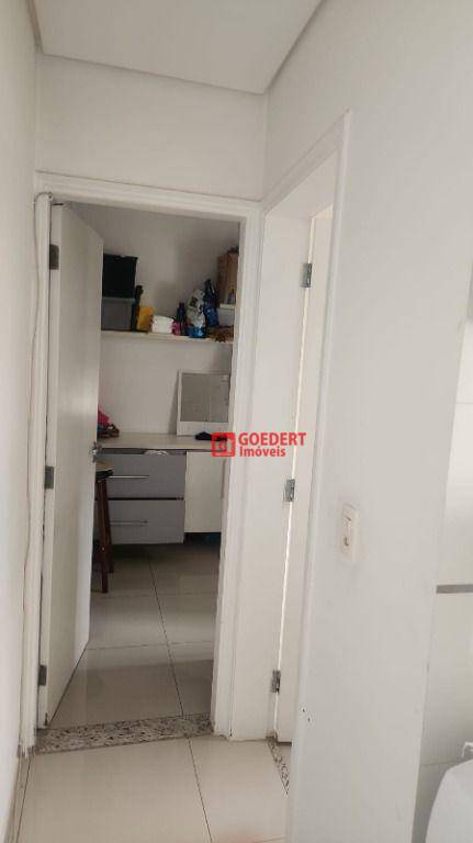 Apartamento para alugar com 4 quartos, 168m² - Foto 25