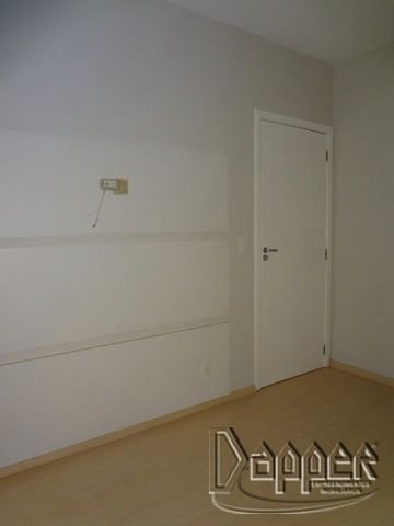 Apartamento à venda com 2 quartos, 76m² - Foto 9