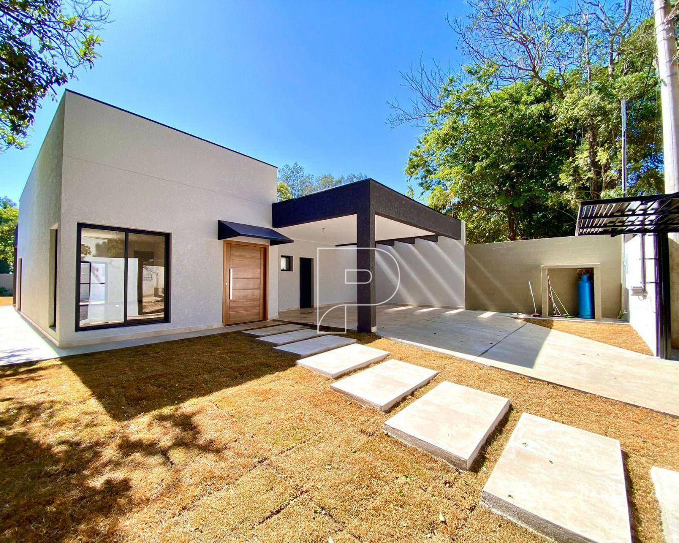 Casa de Condomínio à venda com 3 quartos, 245m² - Foto 1