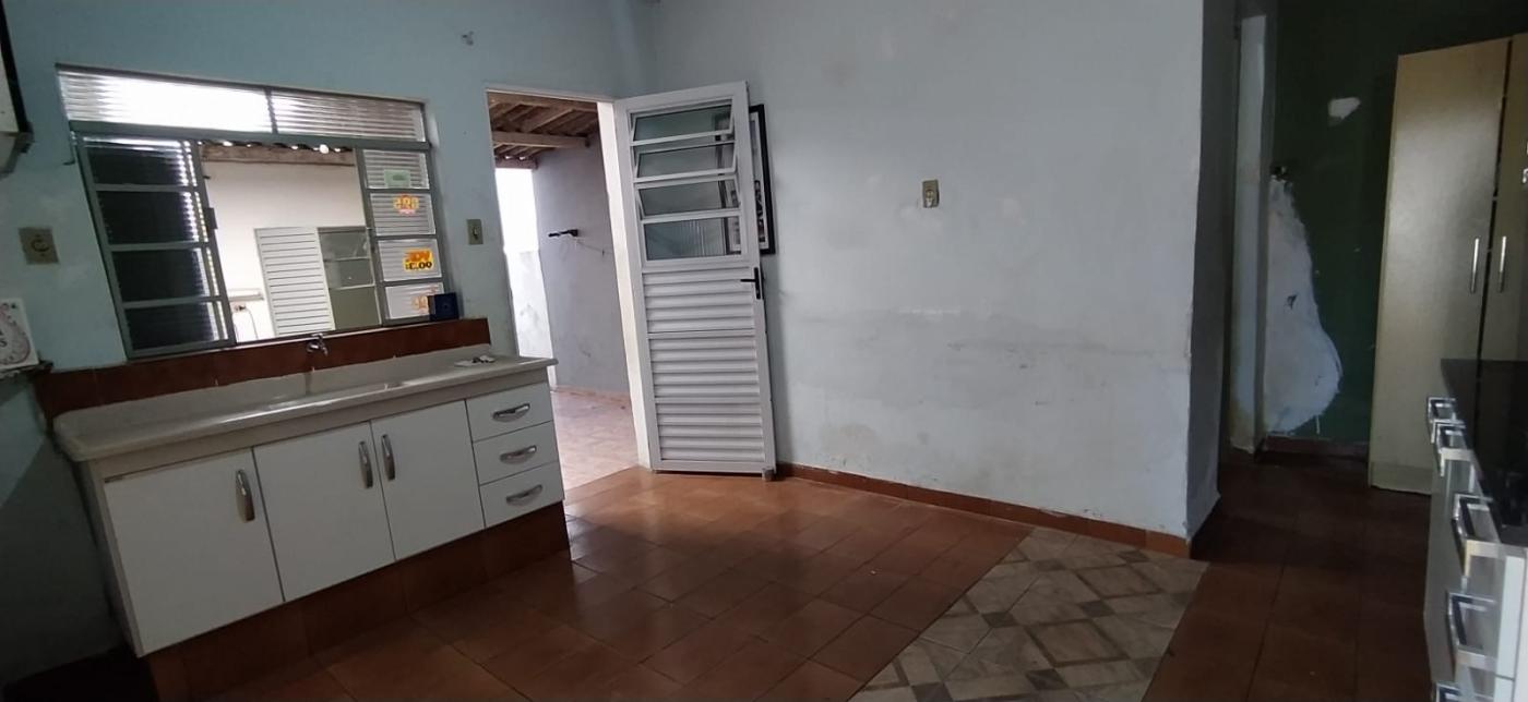 Casa à venda com 2 quartos, 157m² - Foto 16