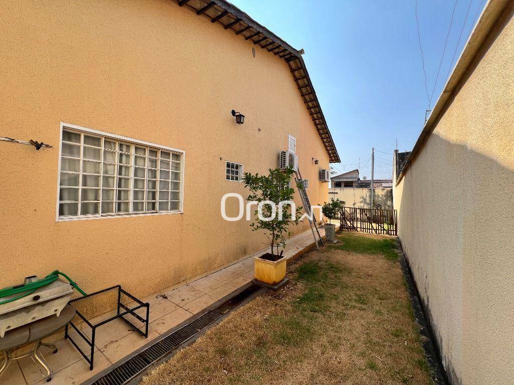 Casa à venda com 3 quartos, 90m² - Foto 5