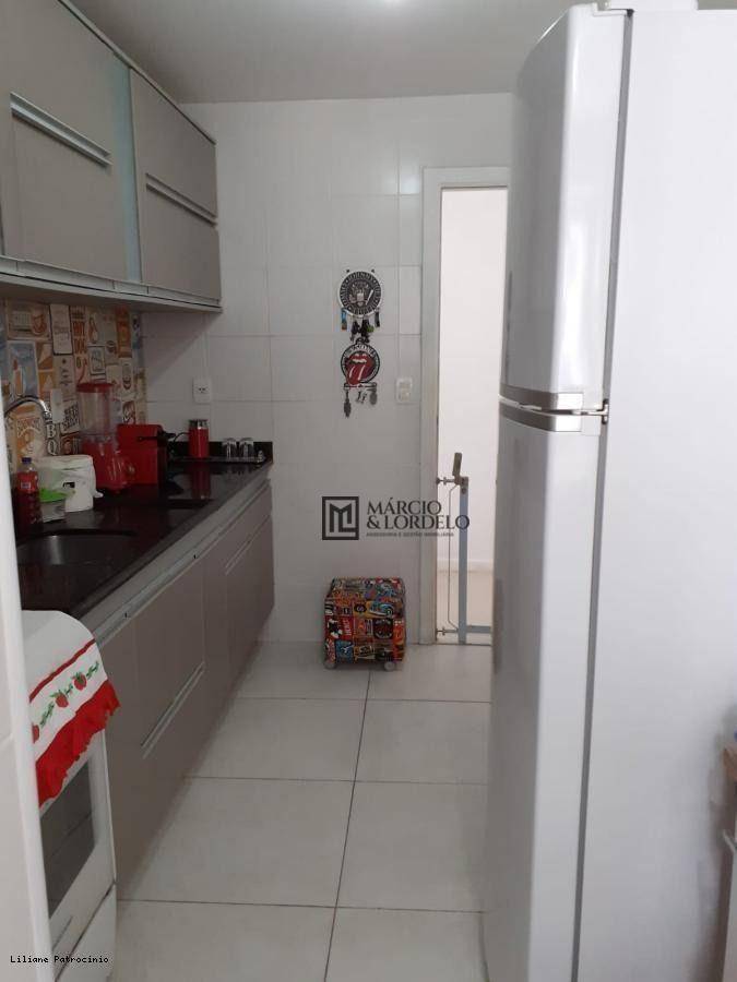 Apartamento à venda com 3 quartos, 81m² - Foto 6