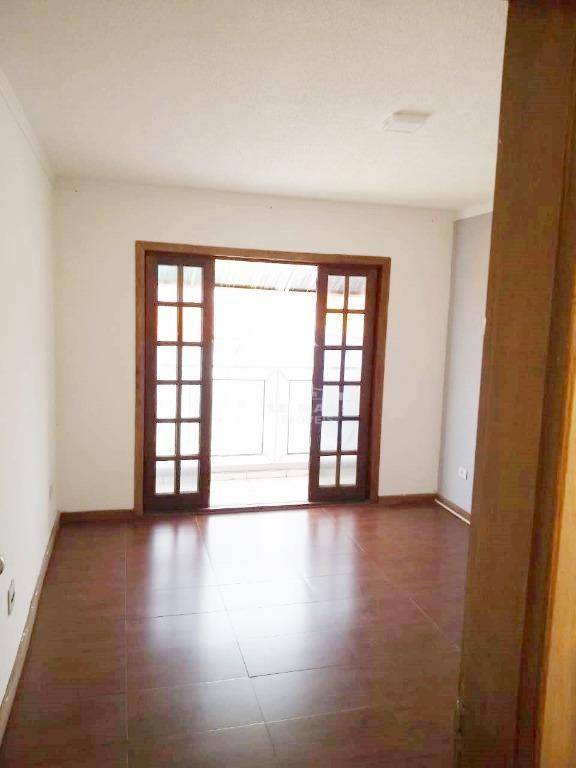 Casa à venda com 2 quartos, 180m² - Foto 4