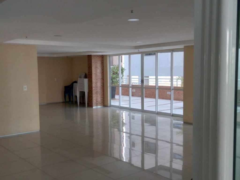 Apartamento à venda com 2 quartos, 57m² - Foto 5