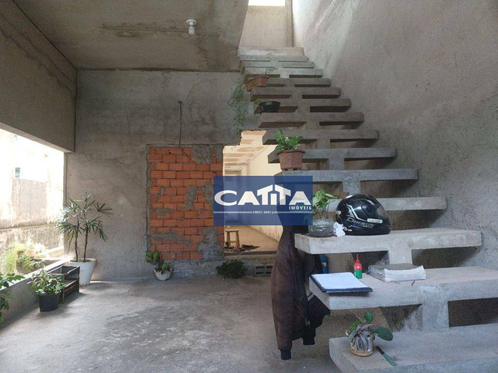 Casa à venda com 5 quartos, 240m² - Foto 13