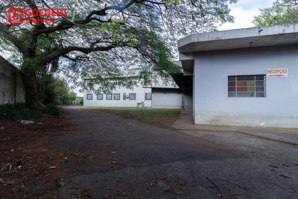 Depósito-Galpão-Armazém à venda e aluguel, 2269m² - Foto 2