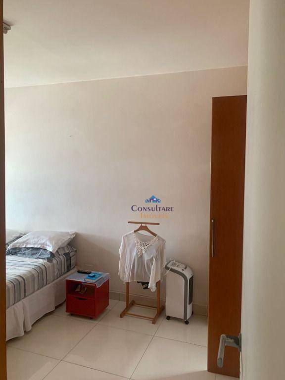 Apartamento à venda com 3 quartos, 190m² - Foto 32