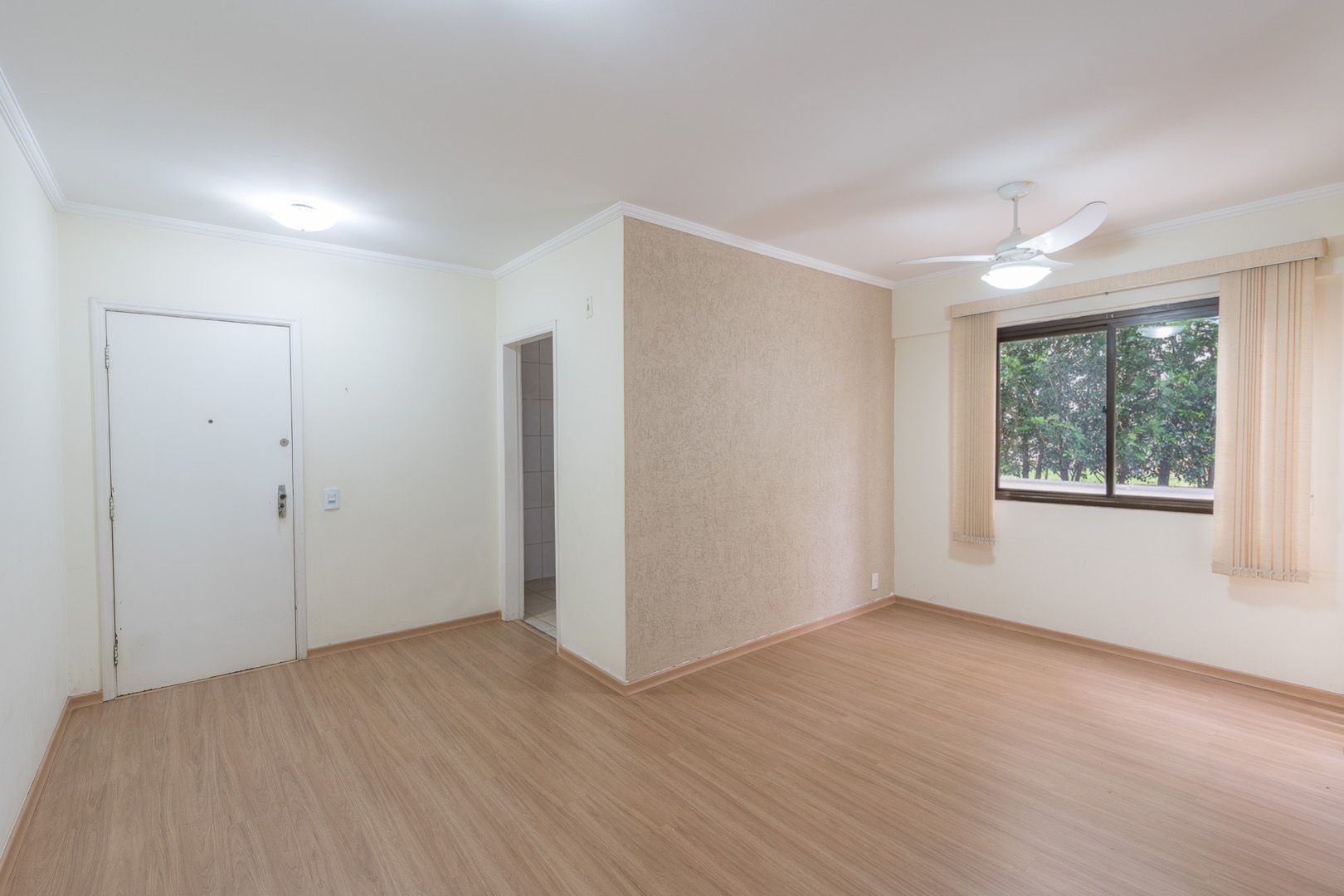 Apartamento à venda com 1 quarto, 48m² - Foto 2