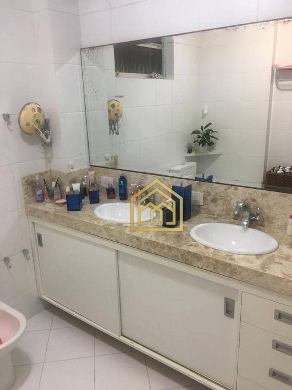 Apartamento à venda com 3 quartos, 140m² - Foto 24