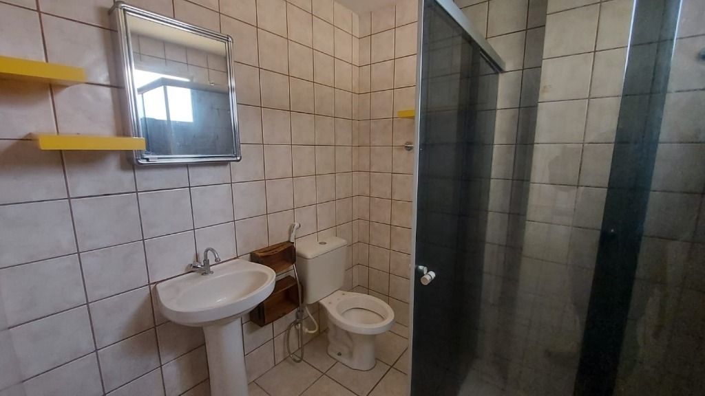 Apartamento à venda com 2 quartos, 64m² - Foto 5