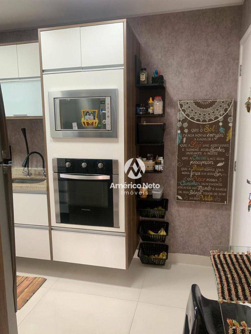 Apartamento à venda com 3 quartos, 97m² - Foto 13