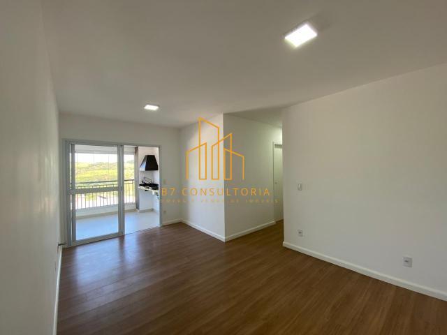 Apartamento para alugar com 3 quartos, 75m² - Foto 2