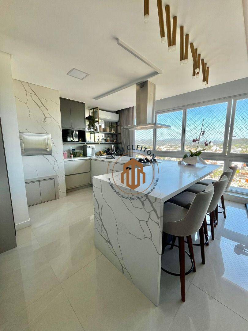 Apartamento, 3 quartos, 165 m² - Foto 1