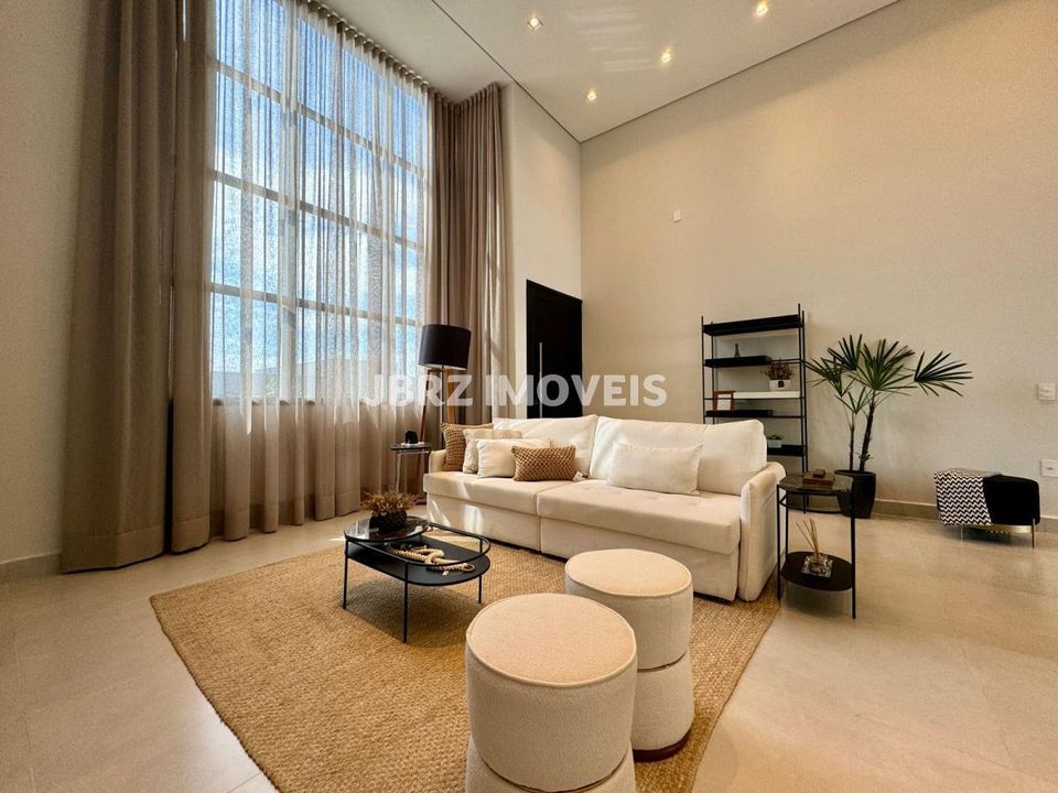 Casa à venda com 4 quartos, 259m² - Foto 3