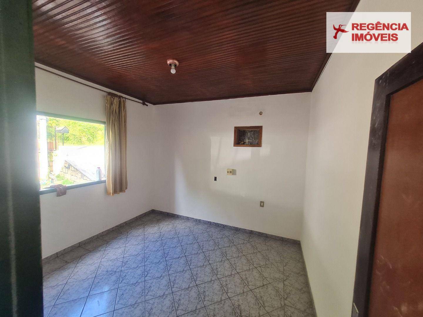 Casa à venda com 4 quartos, 150m² - Foto 6