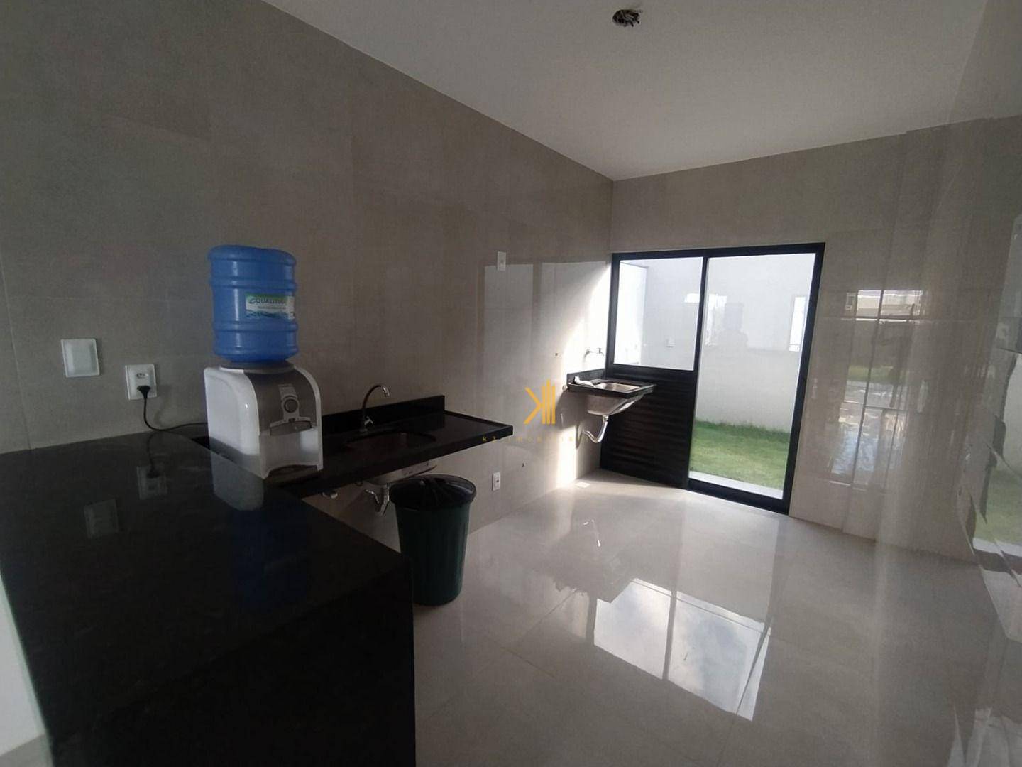 Casa à venda com 3 quartos, 100m² - Foto 6