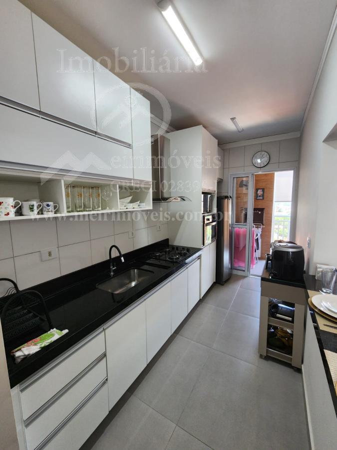 Apartamento à venda com 2 quartos, 64m² - Foto 14