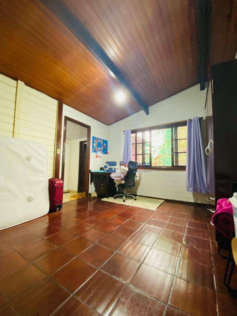 Casa à venda com 4 quartos, 415m² - Foto 18