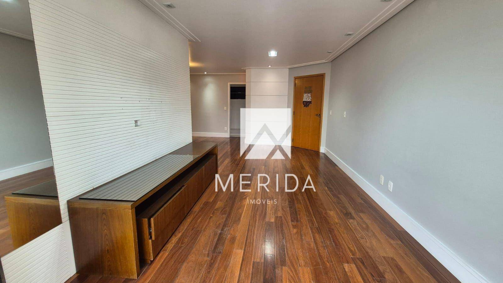 Apartamento para alugar com 3 quartos, 144m² - Foto 2