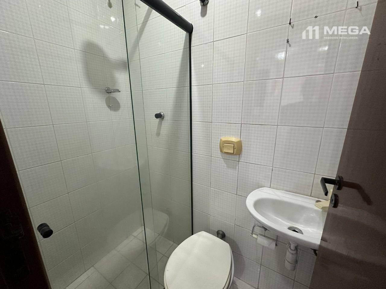 Apartamento para alugar com 3 quartos, 130m² - Foto 5