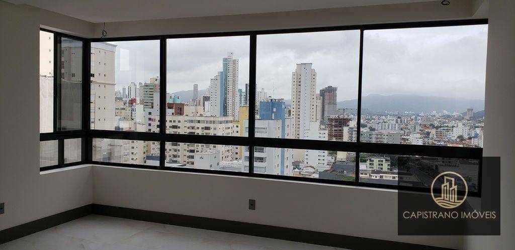 Apartamento à venda com 3 quartos, 130m² - Foto 5