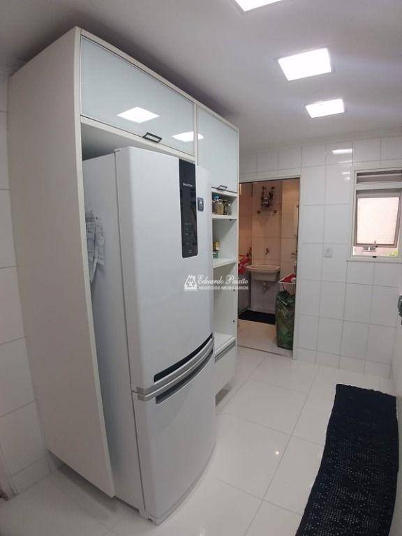 Apartamento à venda com 3 quartos, 134m² - Foto 11