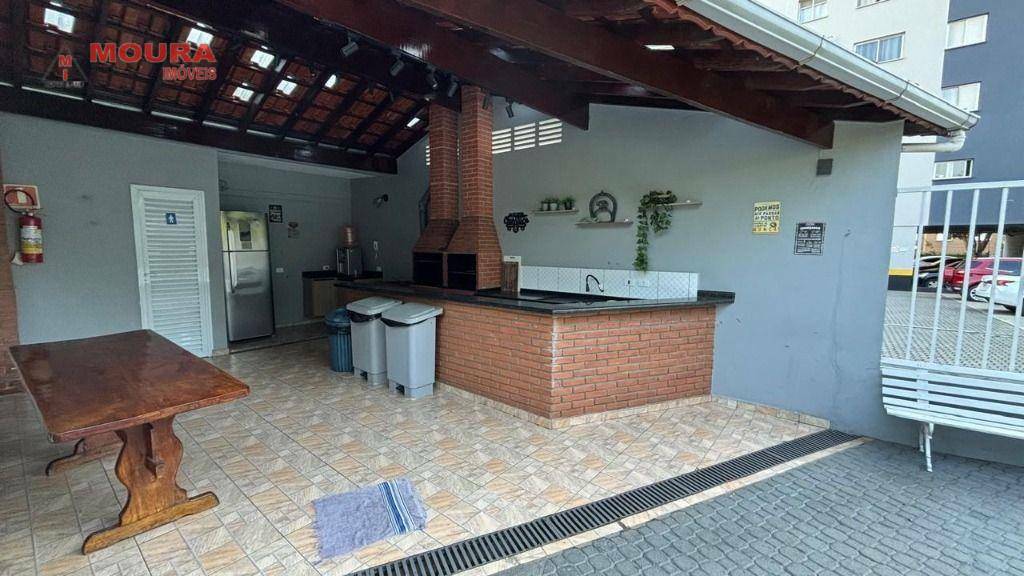 Apartamento à venda com 2 quartos, 60m² - Foto 13