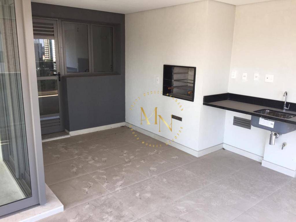 Apartamento à venda com 3 quartos, 192m² - Foto 1