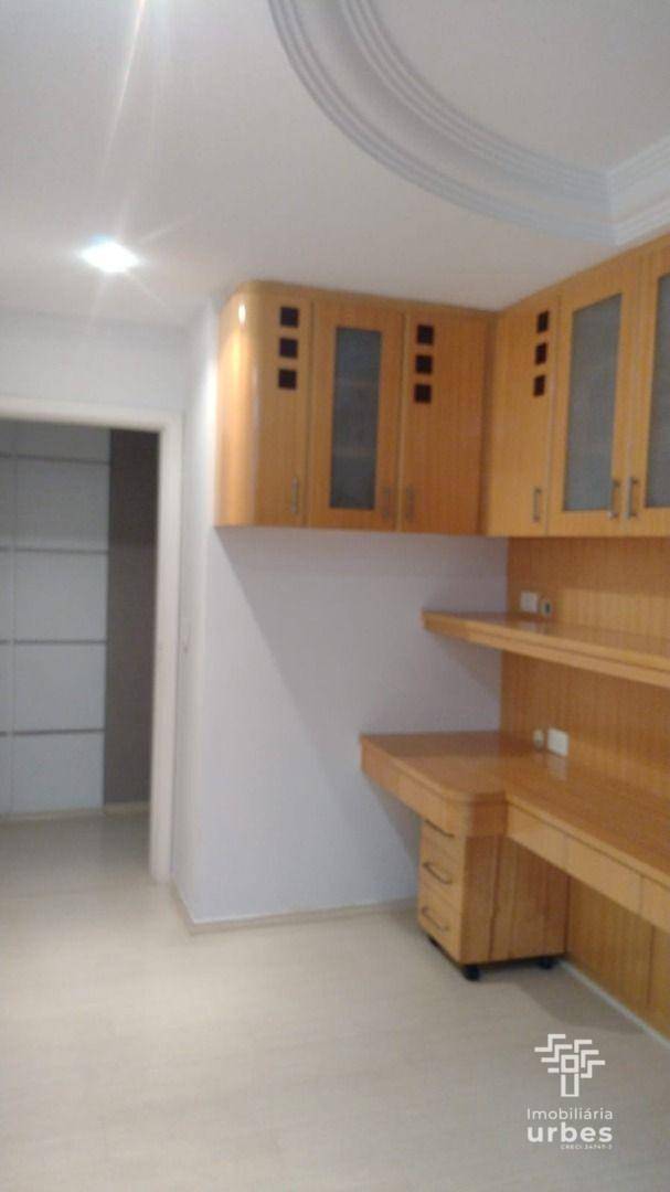 Apartamento à venda com 3 quartos, 156m² - Foto 8