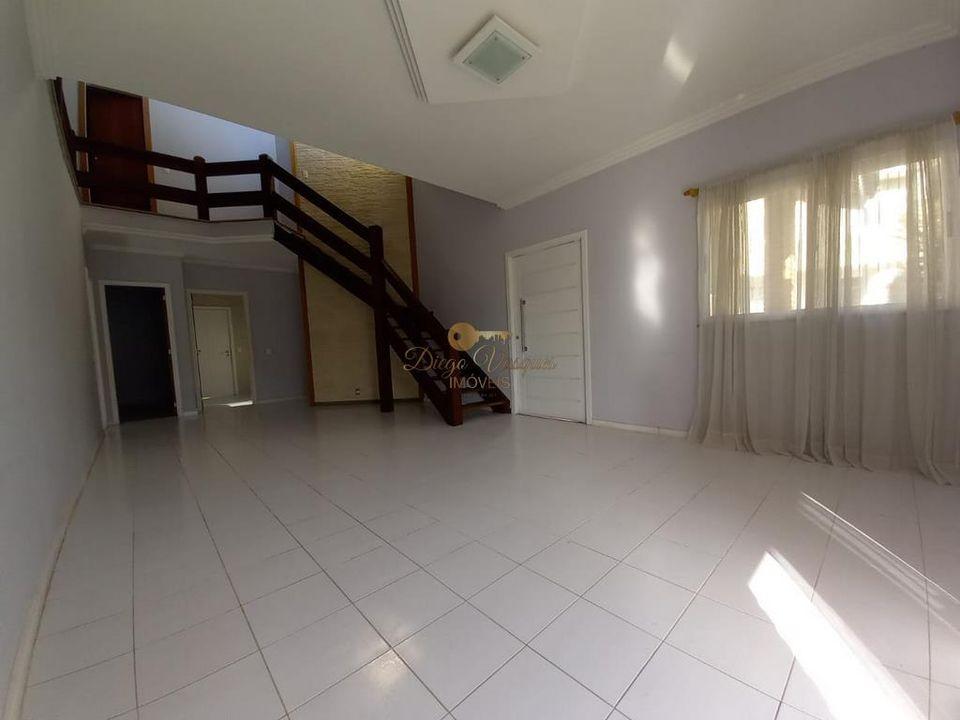 Casa de Condomínio à venda com 4 quartos, 232m² - Foto 6