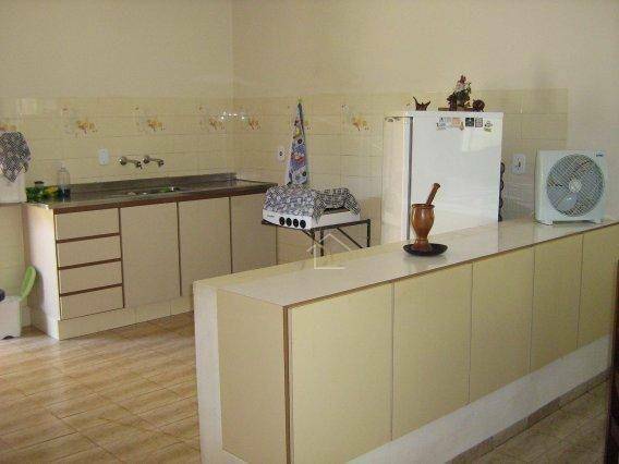 Casa à venda com 2 quartos, 186m² - Foto 4