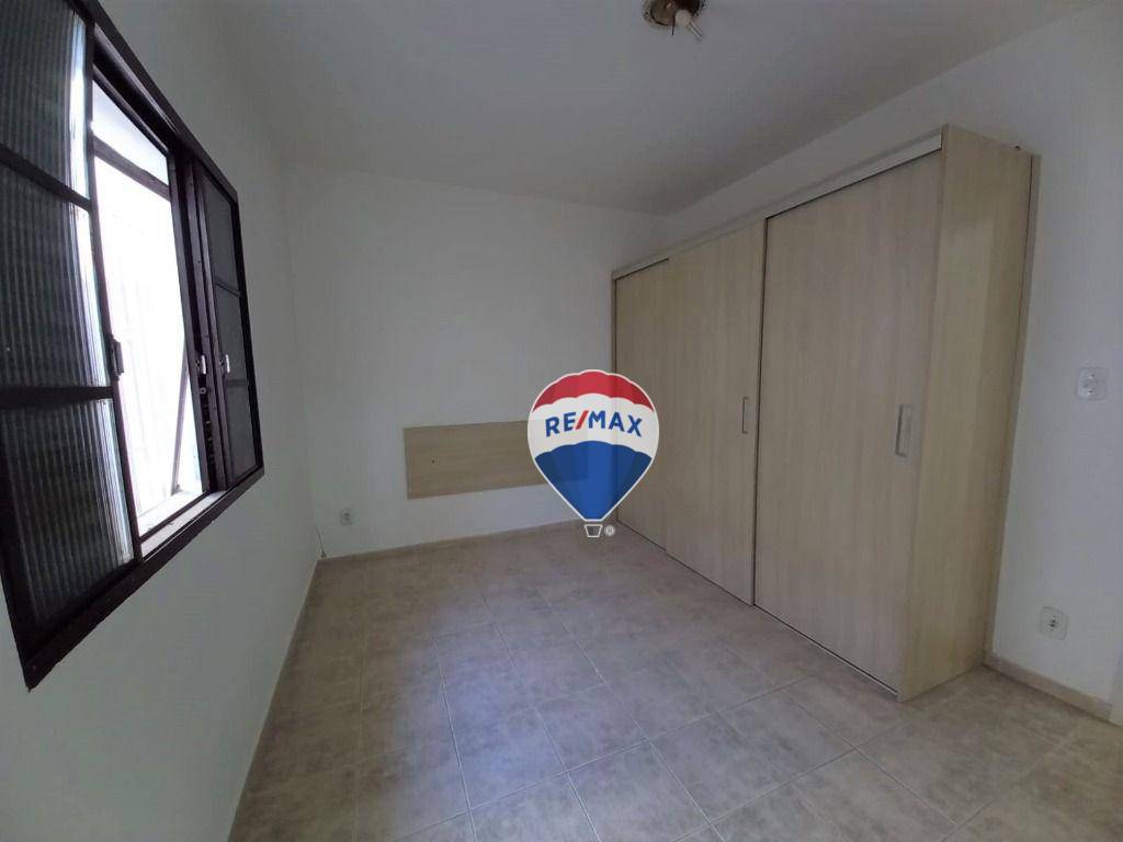 Casa à venda com 3 quartos, 240m² - Foto 15