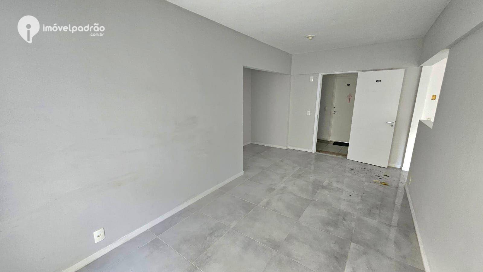 Apartamento à venda com 2 quartos, 60m² - Foto 12