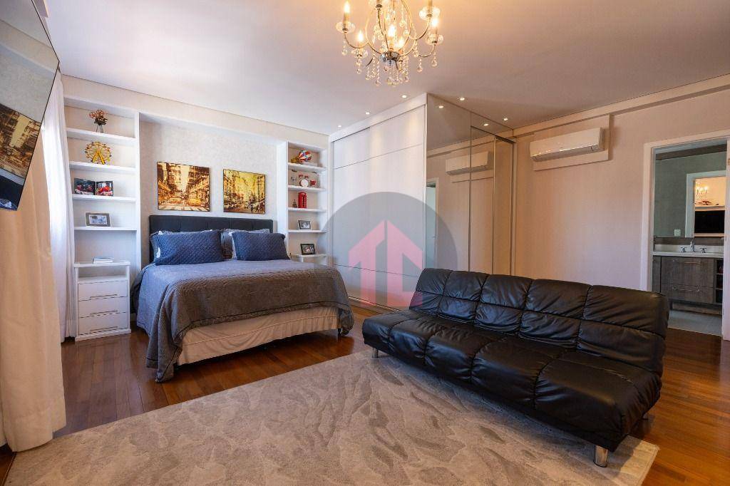 Cobertura, 3 quartos, 208 m² - Foto 2