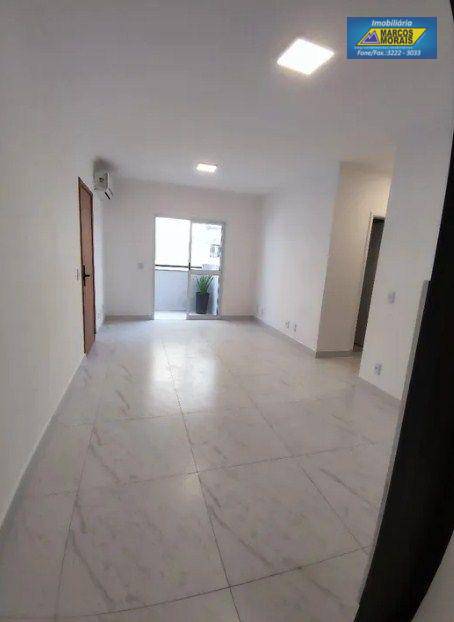 Apartamento à venda com 2 quartos, 69m² - Foto 5