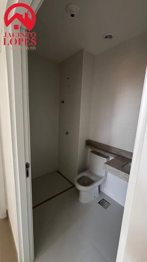 Apartamento à venda com 2 quartos, 67m² - Foto 4