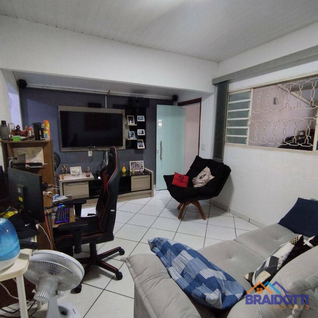 Casa à venda com 2 quartos, 140m² - Foto 8