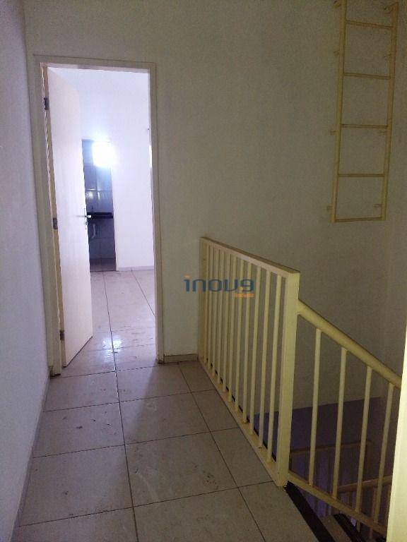 Casa à venda com 2 quartos, 77m² - Foto 17