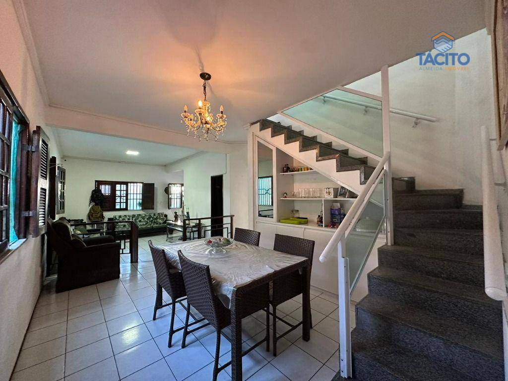 Casa, 3 quartos, 210 m² - Foto 4