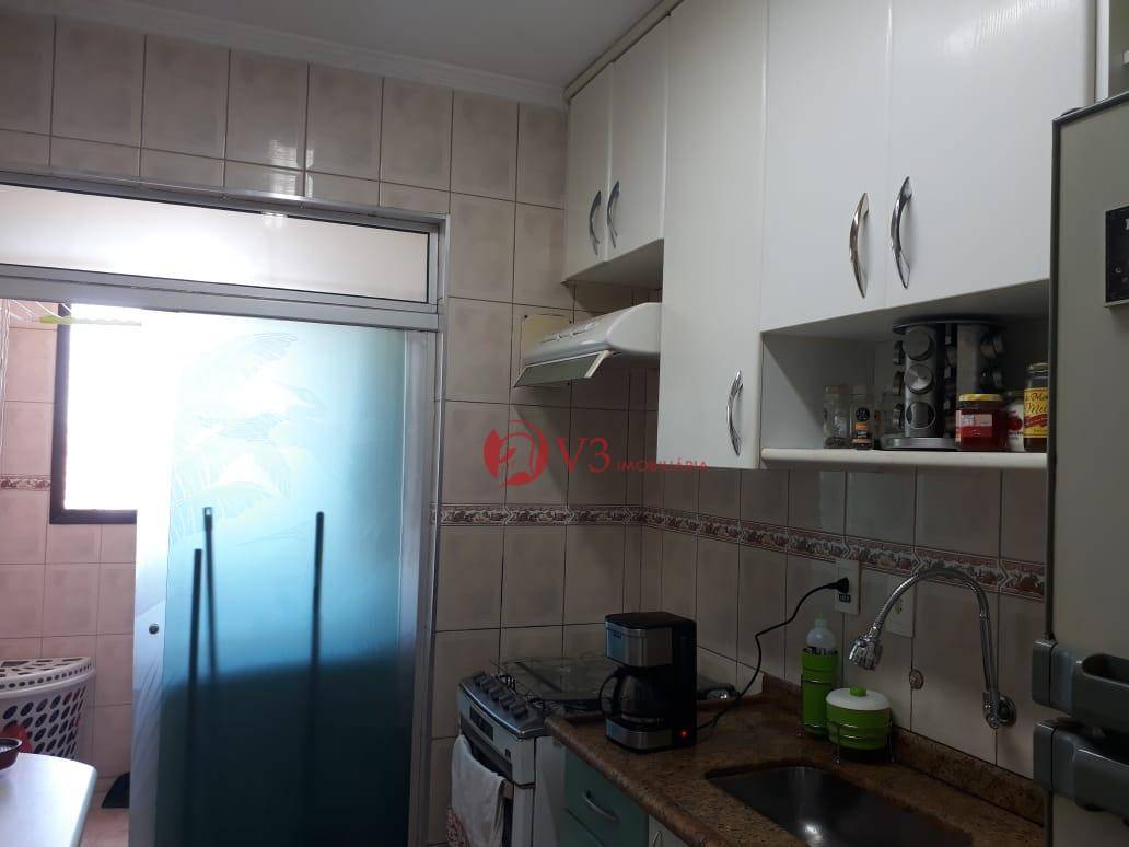 Apartamento à venda com 3 quartos, 65m² - Foto 13