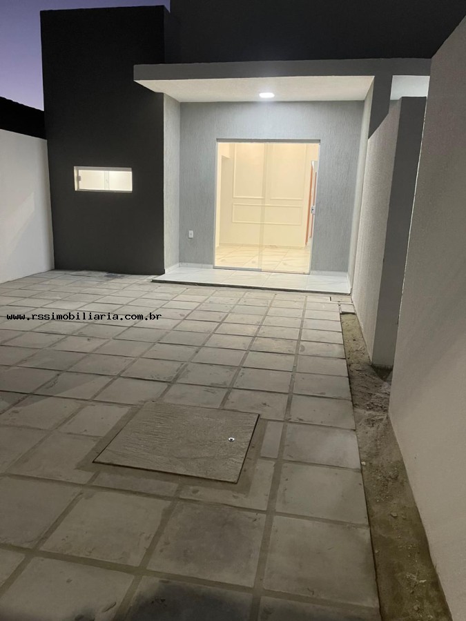 Casa à venda com 2 quartos, 56m² - Foto 2