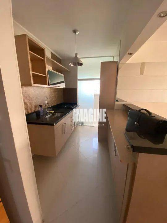 Apartamento à venda com 2 quartos, 64m² - Foto 6