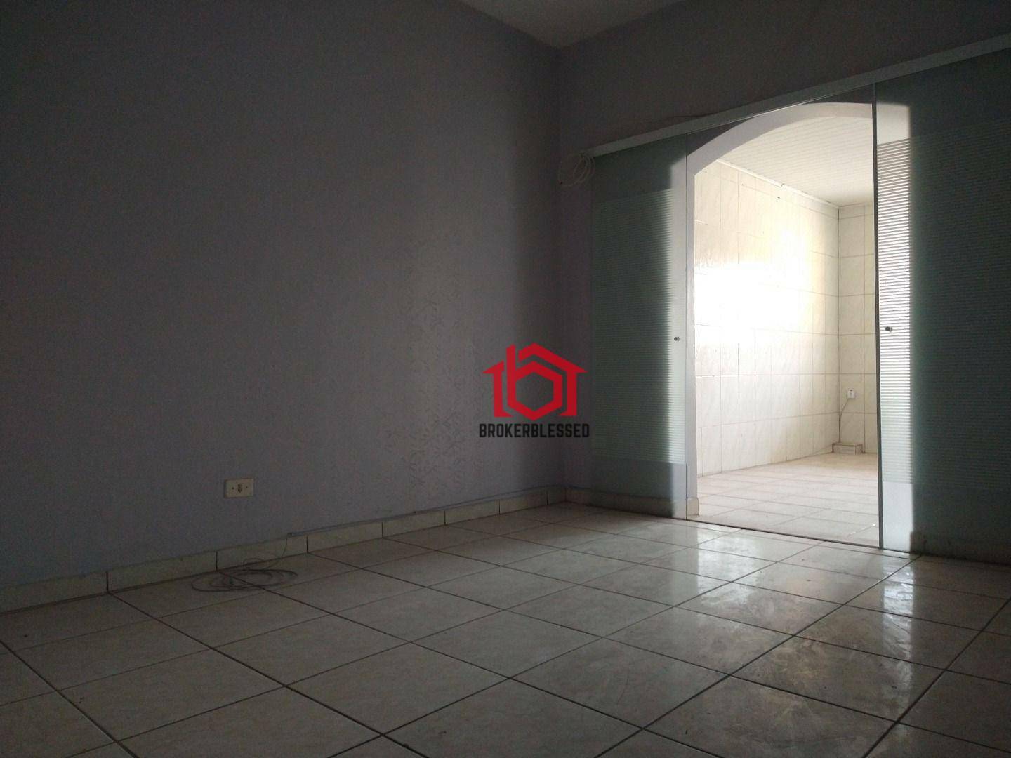 Casa para alugar com 2 quartos, 125M2 - Foto 9