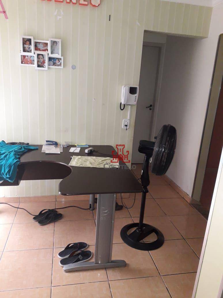 Casa à venda com 4 quartos, 190m² - Foto 8