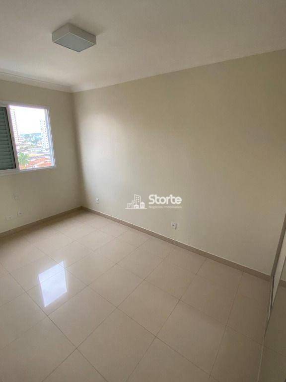 Apartamento à venda com 3 quartos, 94m² - Foto 8