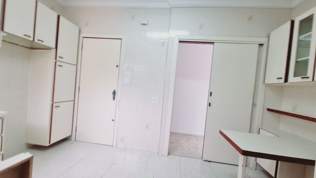 Apartamento à venda com 2 quartos, 90m² - Foto 19